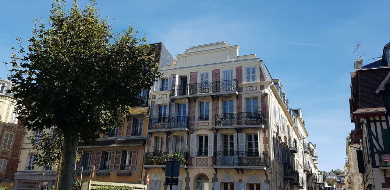Duplex 50 M2 Au Pied Des Planches Lejlighed Trouville-sur-Mer Eksteriør billede